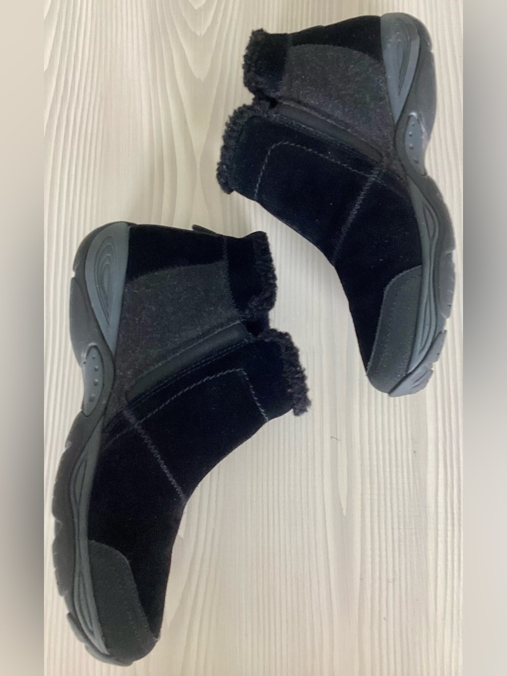 Easy Spirit Embark Black Side Zip Faux Fur Winter Boots Womens Size 7.5 W Wide